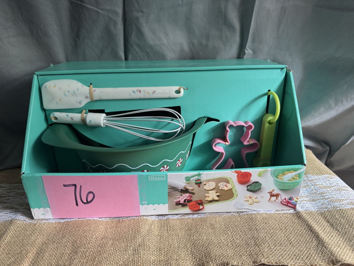 Raffle Basket #76: Baking Tools & Kitchen Fun
